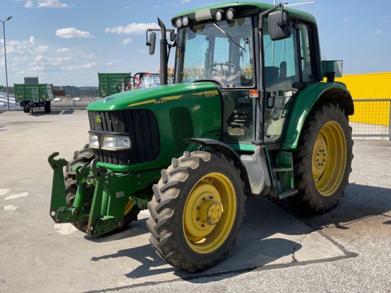 Traktor van het type John Deere 6220 Premium, Gebrauchtmaschine in Zwettl