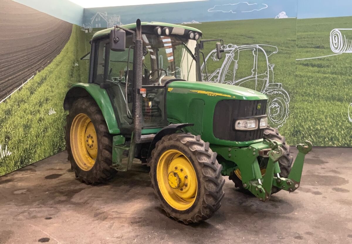 Traktor des Typs John Deere 6220 Premium, Gebrauchtmaschine in Zwettl (Bild 24)