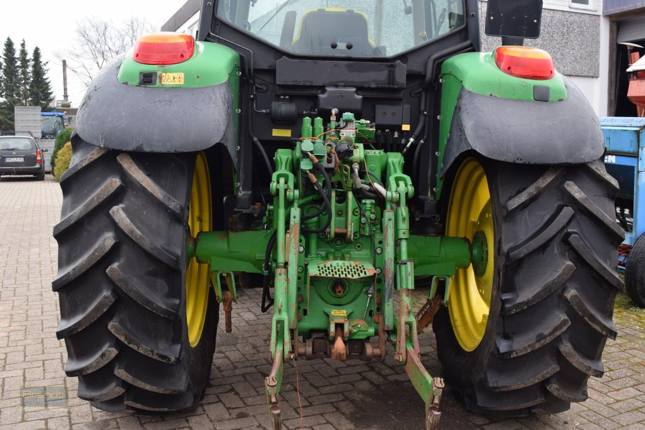 Traktor des Typs John Deere 6220, Gebrauchtmaschine in Oyten (Bild 4)