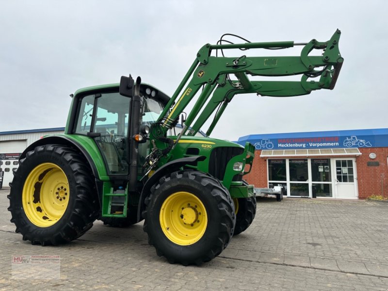 Traktor van het type John Deere 6230 Premium mit Frontlader 633, Neumaschine in Neubrandenburg