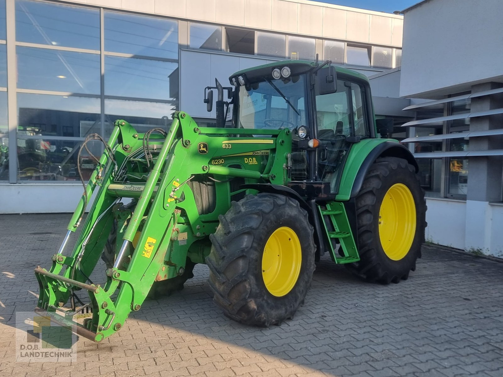 Traktor typu John Deere 6230 Premium, Gebrauchtmaschine v Regensburg (Obrázek 1)