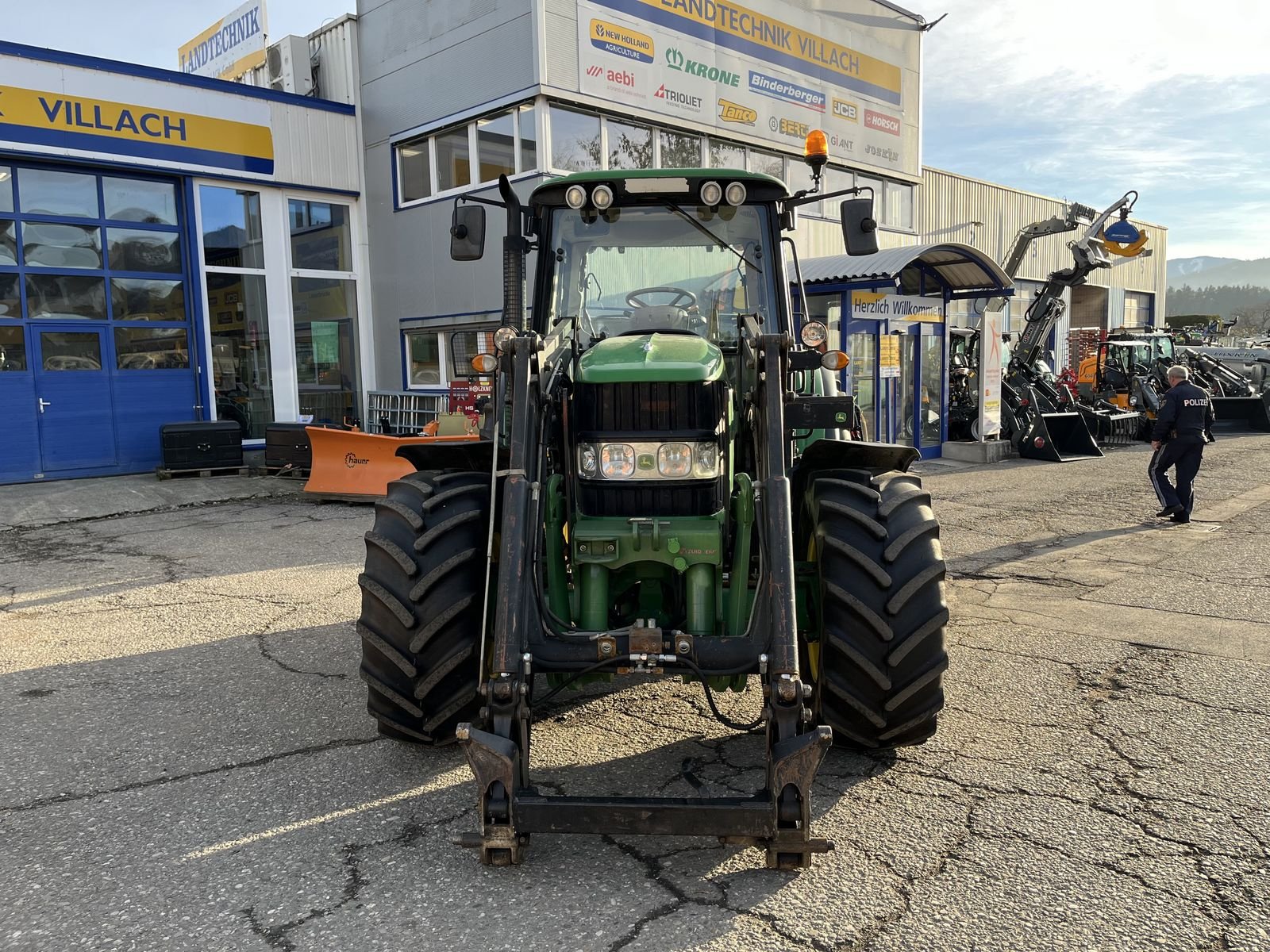 Traktor of the type John Deere 6230 Premium, Gebrauchtmaschine in Villach (Picture 2)