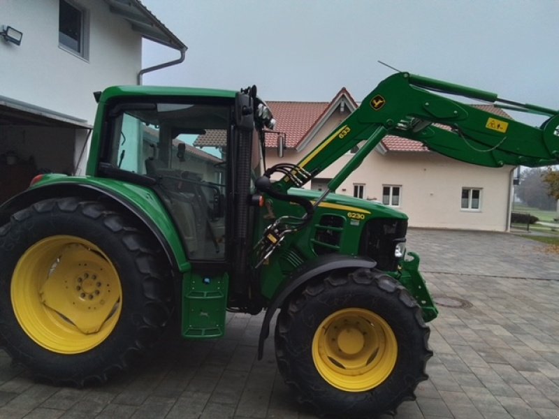 Traktor tip John Deere 6230 Premium, Gebrauchtmaschine in Eggenfelden (Poză 2)