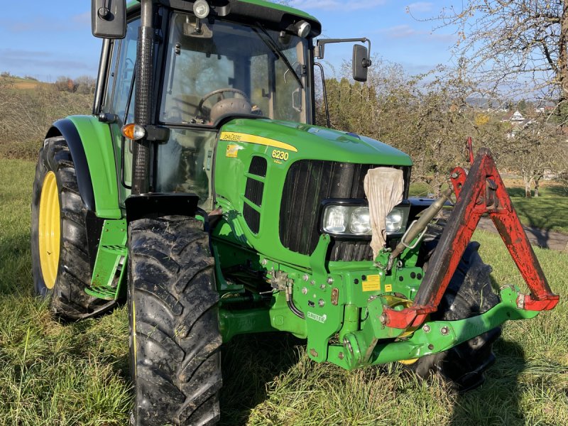 Traktor des Typs John Deere 6230 Premium, Gebrauchtmaschine in Engen (Bild 1)