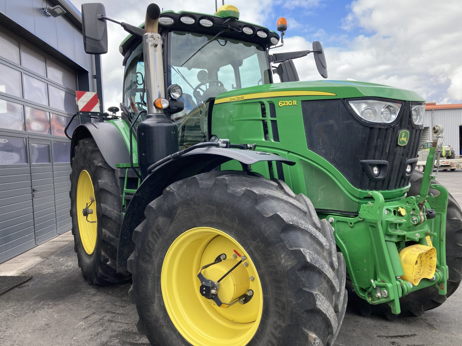 Traktor van het type John Deere 6230 R, Gebrauchtmaschine in Wülfershausen an der Saale (Foto 16)