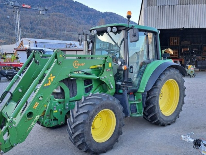 Traktor of the type John Deere 6230, Gebrauchtmaschine in Landquart