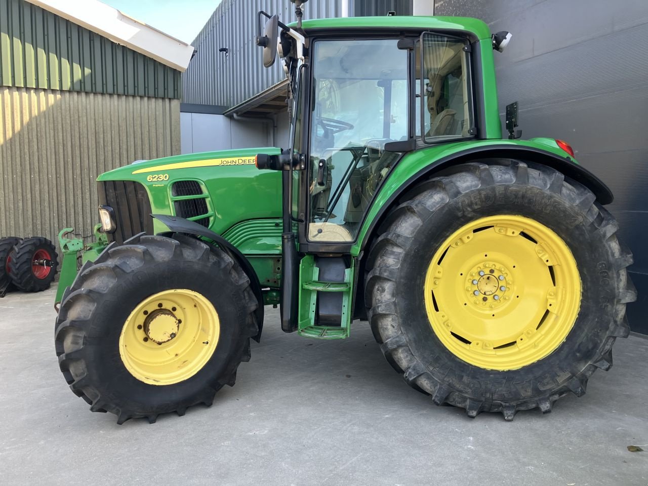 Traktor van het type John Deere 6230, Gebrauchtmaschine in St. - Jacobiparochie (Foto 5)