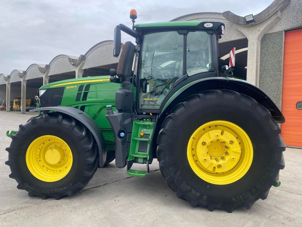 Traktor typu John Deere 6230R Autopower ComandPro Autotrac+SF6000, Gebrauchtmaschine v Baillonville (Obrázek 2)