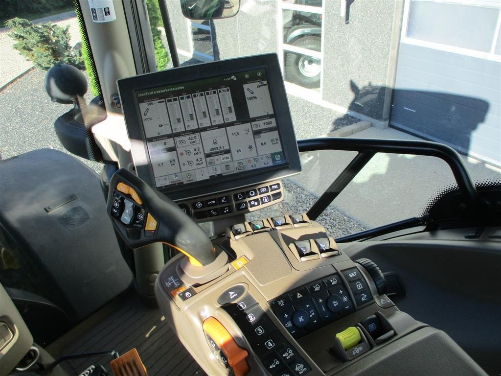 Traktor типа John Deere 6230R med Command pro kørehåndtag., Gebrauchtmaschine в Lintrup (Фотография 5)