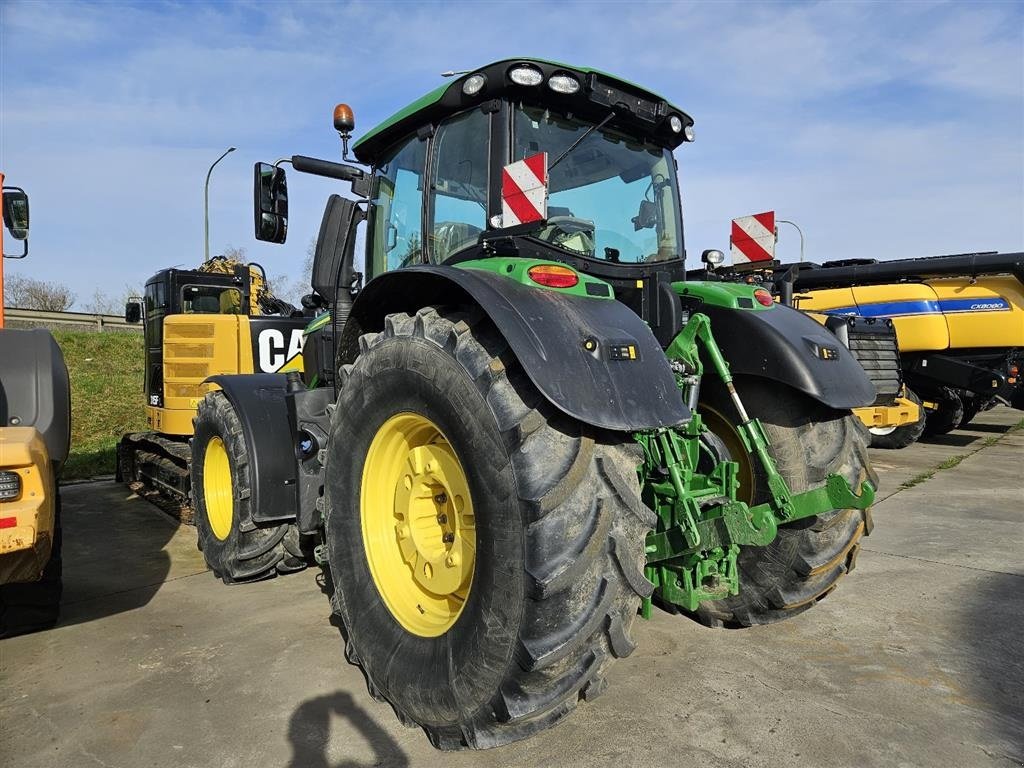 Traktor typu John Deere 6230R Premium Edition m Frontlift Kommer snart. Vi giver 100 timers reklamationsret i DK!!! Se også 9 stk 6250R fra vores lager. Ring til Ulrik 0045-40255544, Gebrauchtmaschine v Kolding (Obrázek 4)