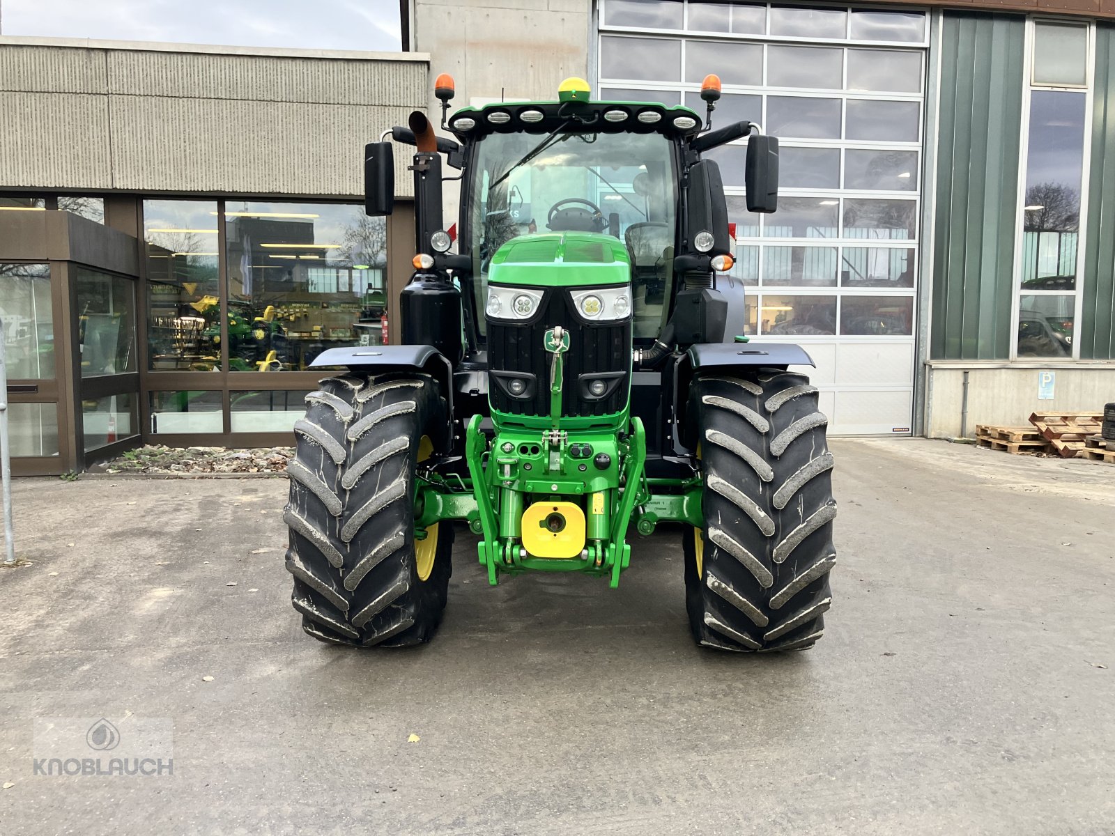 Traktor типа John Deere 6230R, Gebrauchtmaschine в Ravensburg (Фотография 1)