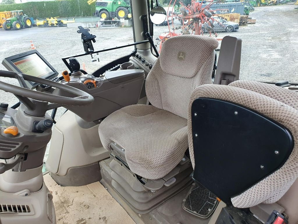 Traktor Türe ait John Deere 6230R, Gebrauchtmaschine içinde DOMFRONT (resim 6)