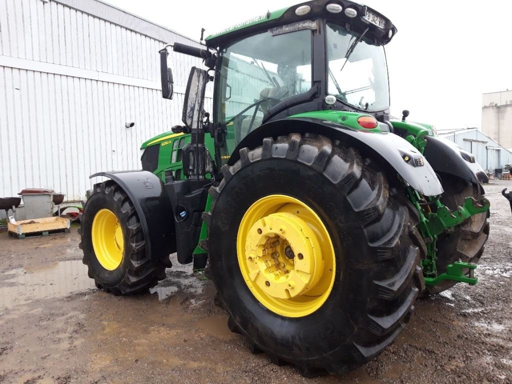 Traktor of the type John Deere 6250 R AP, Gebrauchtmaschine in POUSSAY (Picture 4)