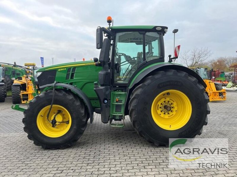 Traktor du type John Deere 6250 R, Gebrauchtmaschine en Calbe / Saale (Photo 2)