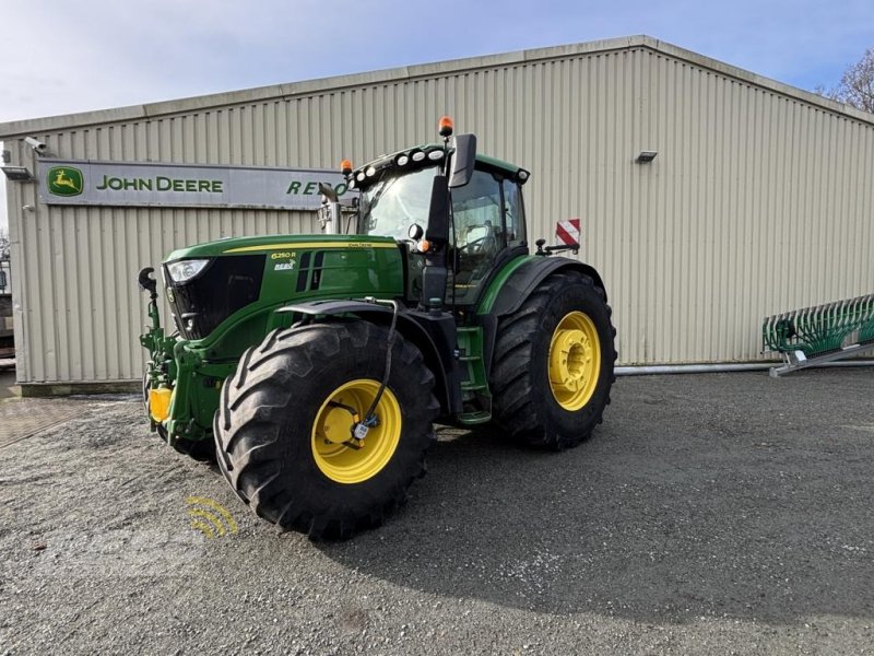 Traktor of the type John Deere 6250 R, Gebrauchtmaschine in Aurich (Picture 1)