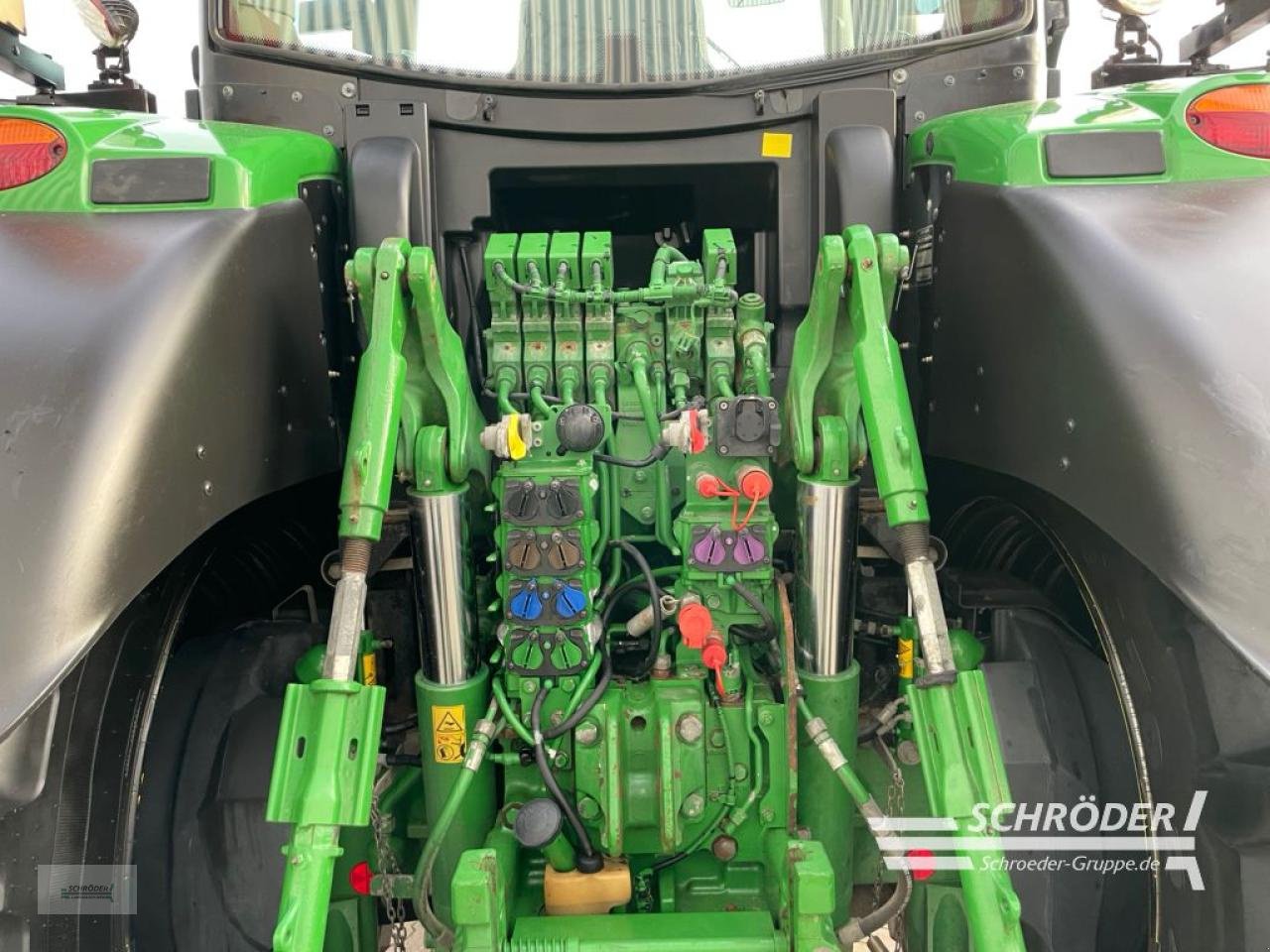 Traktor des Typs John Deere 6250 R, Gebrauchtmaschine in Wildeshausen (Bild 18)