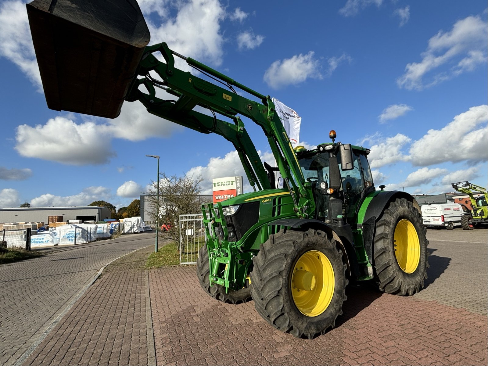 Traktor типа John Deere 6250 R, Gebrauchtmaschine в Elmenhorst-Lanken (Фотография 1)