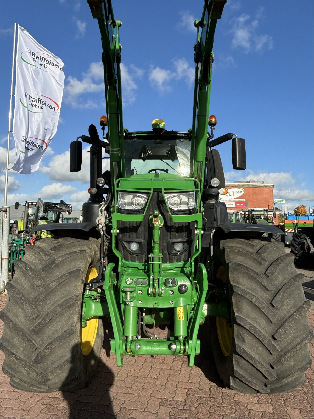 Traktor typu John Deere 6250 R, Gebrauchtmaschine w Elmenhorst-Lanken (Zdjęcie 2)