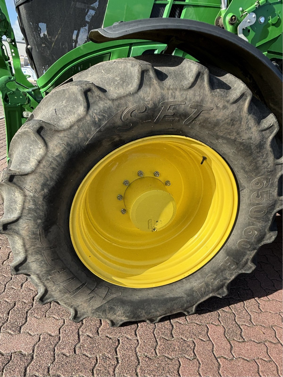 Traktor typu John Deere 6250 R, Gebrauchtmaschine w Elmenhorst-Lanken (Zdjęcie 5)