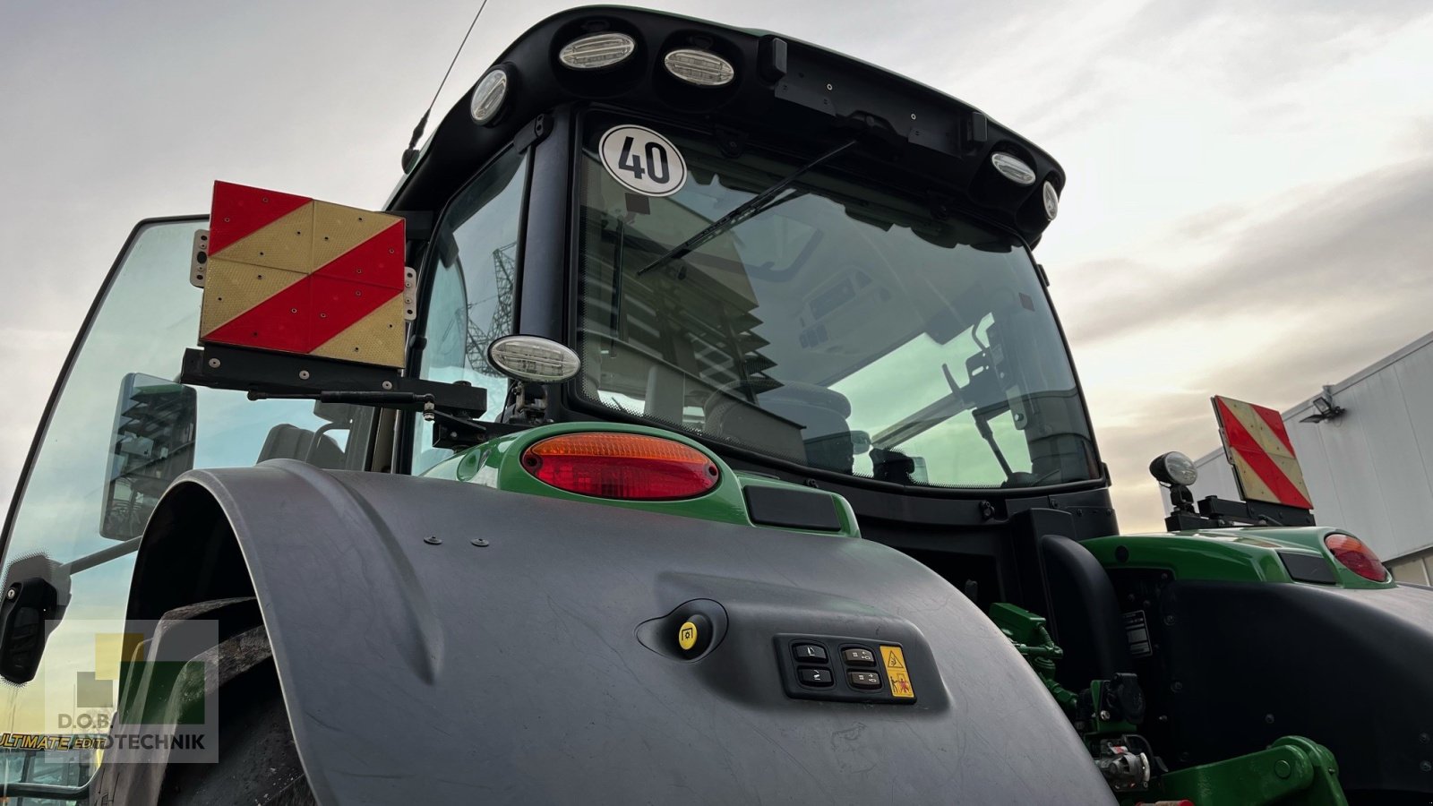 Traktor van het type John Deere 6250R 6250 R, Gebrauchtmaschine in Regensburg (Foto 10)