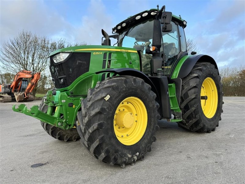 Traktor типа John Deere 6250R KUN 5800 TIMER OG COMMANDPRO!, Gebrauchtmaschine в Nørager (Фотография 1)