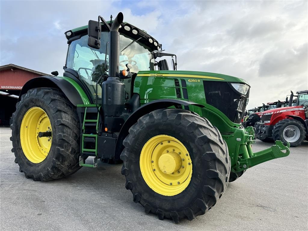 Traktor Türe ait John Deere 6250R KUN 5800 TIMER OG COMMANDPRO!, Gebrauchtmaschine içinde Nørager (resim 8)