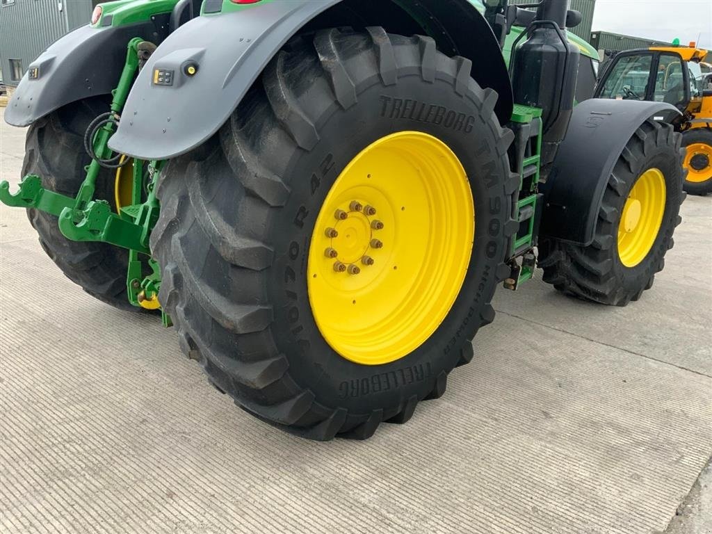 Traktor του τύπου John Deere 6250R m/Frontlift og Front-PTO Front PTO. Front Lift. Command Arm. Hydraulisk topstang. GPS ready. Vi har 9 stk 6250R til salg!!! Ring til Ulrik på 40255544. Jeg snakker Jysk., Gebrauchtmaschine σε Kolding (Φωτογραφία 5)