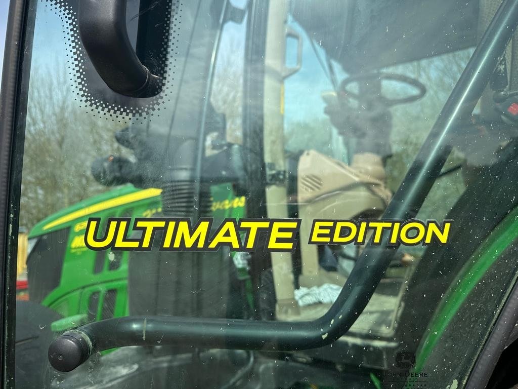 Traktor a típus John Deere 6250R m/Frontlift og Front-PTO ULTIMATE EDITION med Front PTO, Front lift, Command arm, StarFire 6000 antenne. GPS. Vi har 9 stk 6250R til salg!!! Ring til Ulrik på 40255544. Jeg snakker Jysk., Gebrauchtmaschine ekkor: Kolding (Kép 6)