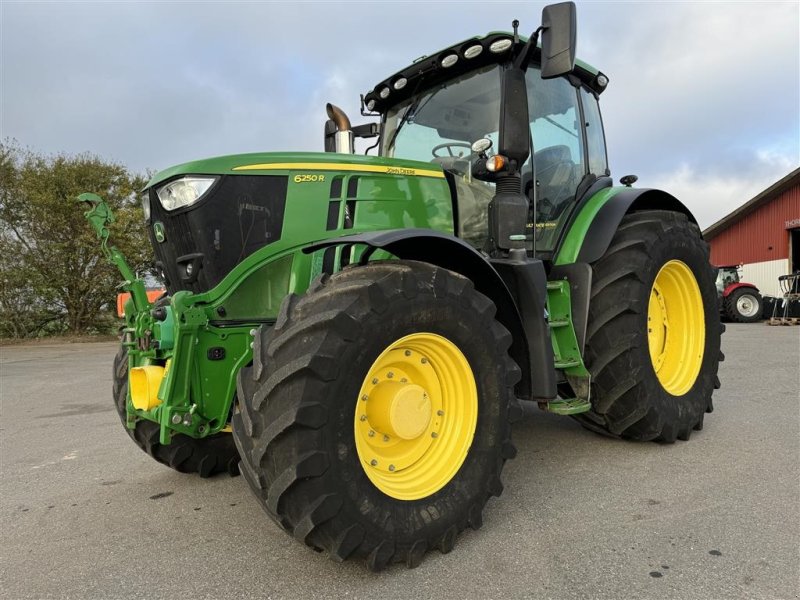 Traktor des Typs John Deere 6250R ULTIMATE  KUN 4200 TIMER OG COMMANDPRO!, Gebrauchtmaschine in Nørager