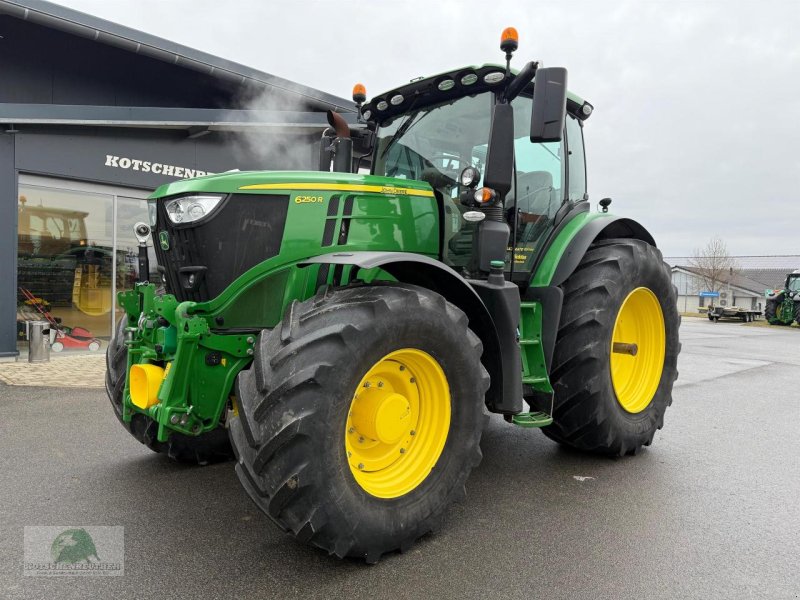 Traktor of the type John Deere 6250R Ultimate, Gebrauchtmaschine in Hofheim (Picture 1)