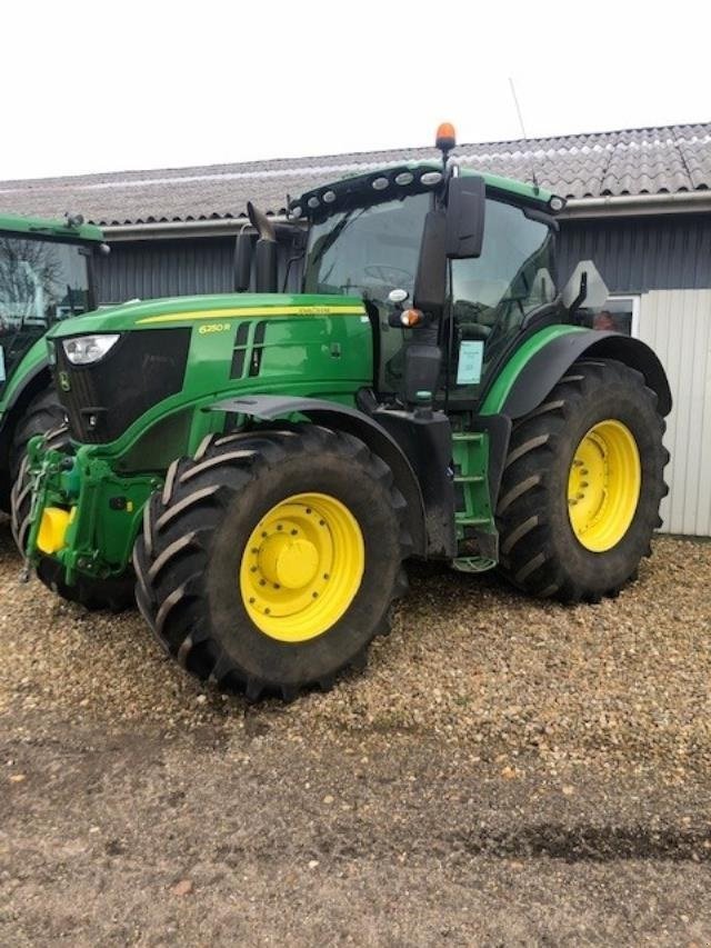 Traktor typu John Deere 6250R, Gebrauchtmaschine w Videbæk (Zdjęcie 1)