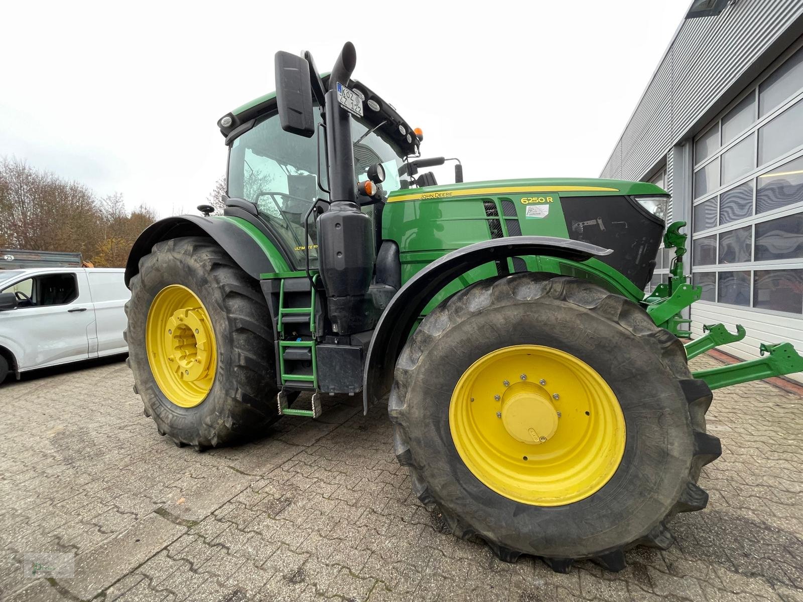 Traktor типа John Deere 6250R, Gebrauchtmaschine в Bad Kötzting (Фотография 5)