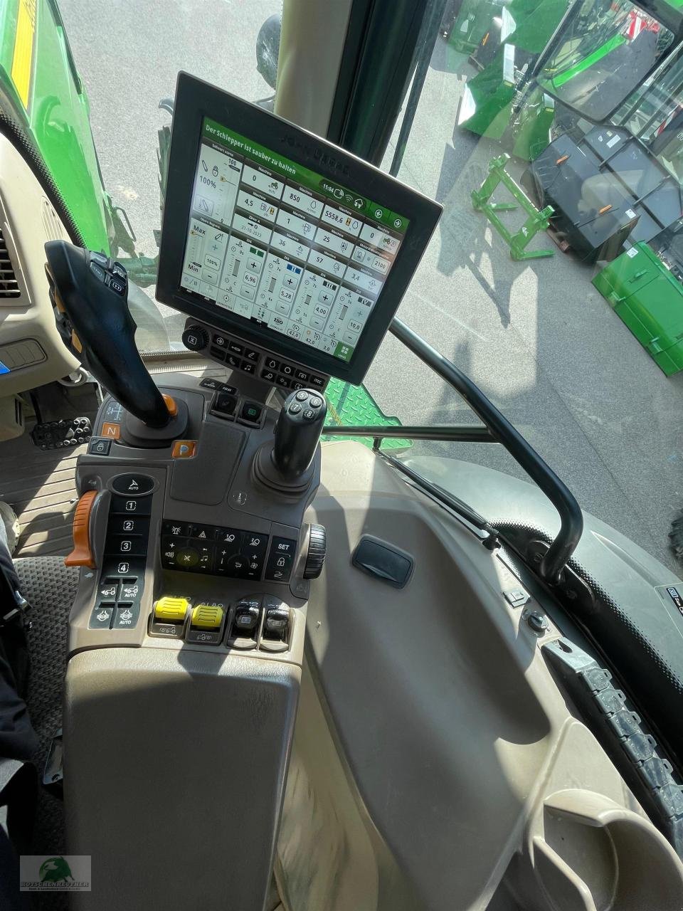 Traktor от тип John Deere 6250R, Gebrauchtmaschine в Hofheim (Снимка 13)