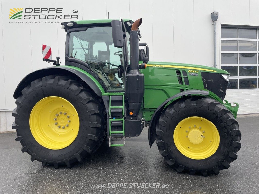 Traktor от тип John Deere 6250R, Gebrauchtmaschine в Rietberg (Снимка 3)