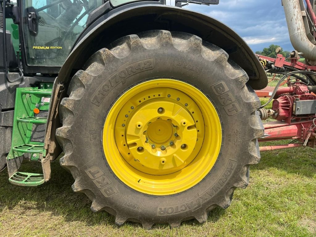 Traktor типа John Deere 6250R, Gebrauchtmaschine в CHEMAUDIN ET VAUX (Фотография 9)