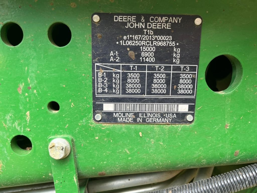 Traktor des Typs John Deere 6250R, Gebrauchtmaschine in CHEMAUDIN ET VAUX (Bild 10)