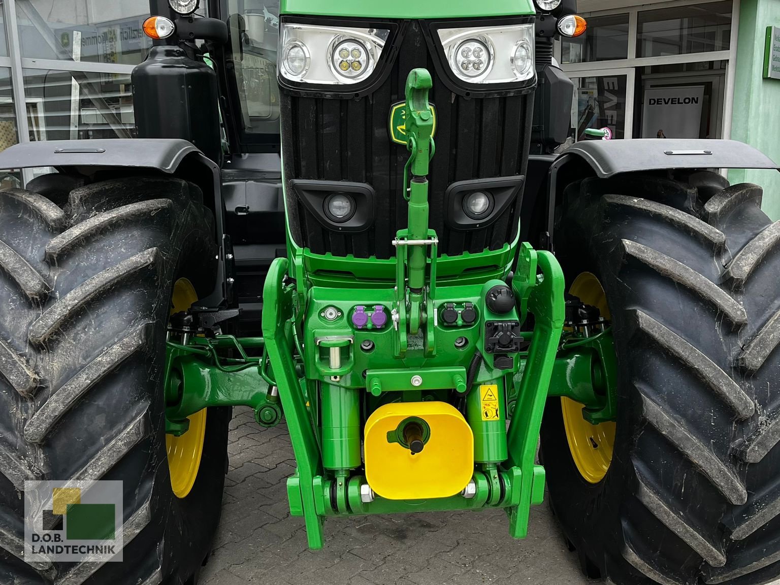 Traktor типа John Deere 6250R, Gebrauchtmaschine в Regensburg (Фотография 3)