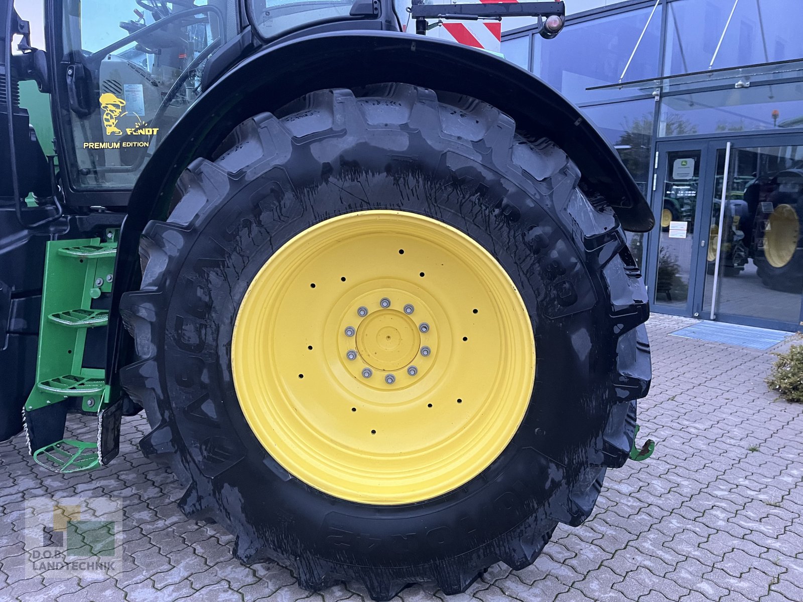 Traktor typu John Deere 6250R, Gebrauchtmaschine w Langweid am Lech (Zdjęcie 8)