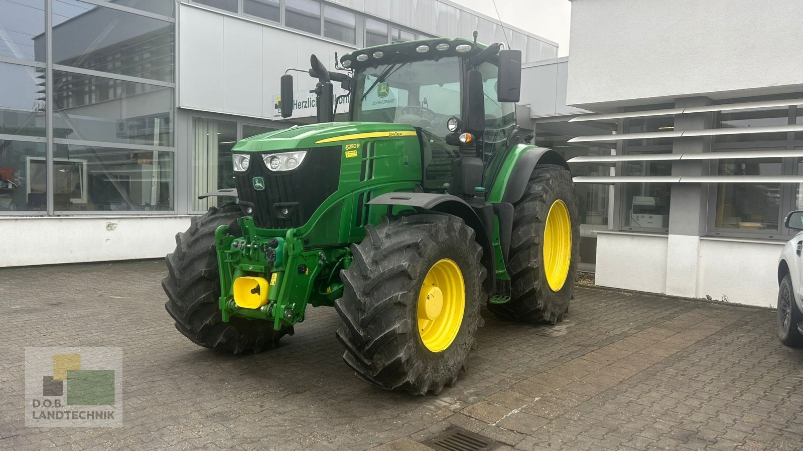 Traktor des Typs John Deere 6250R, Gebrauchtmaschine in Regensburg (Bild 1)