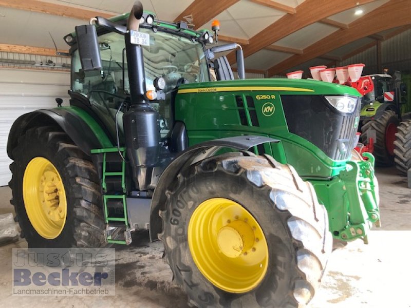 Traktor del tipo John Deere 6250R, Gebrauchtmaschine en Weimar-Niederwalgern (Imagen 3)