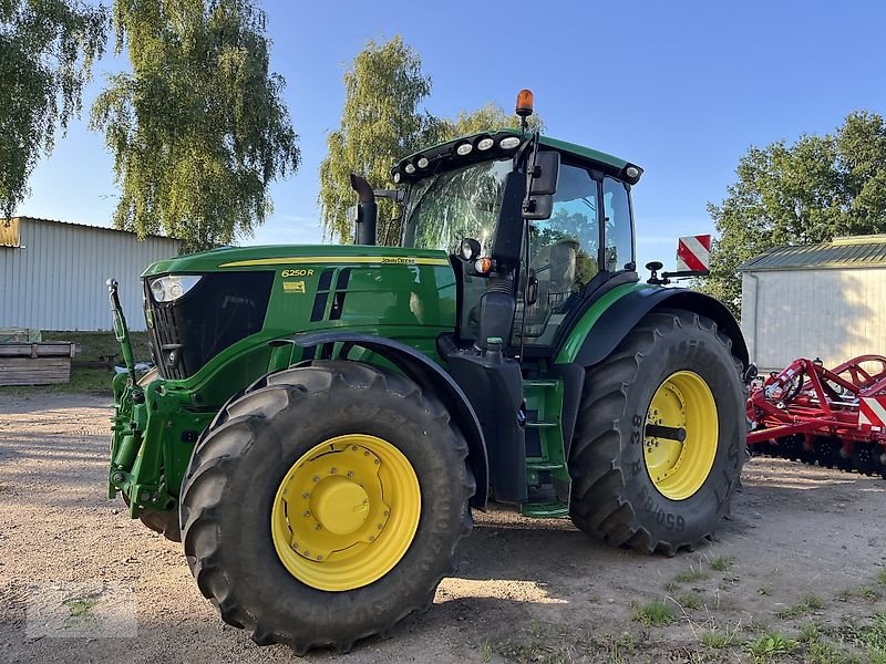 Traktor del tipo John Deere 6250R, Gebrauchtmaschine In Rubenow OT Groß Ernsthof (Immagine 1)