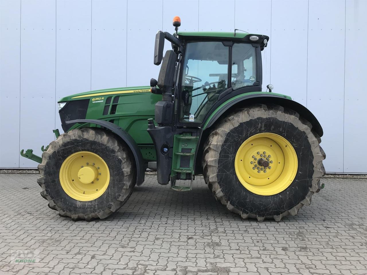 Traktor Türe ait John Deere 6250R, Gebrauchtmaschine içinde Alt-Mölln (resim 1)