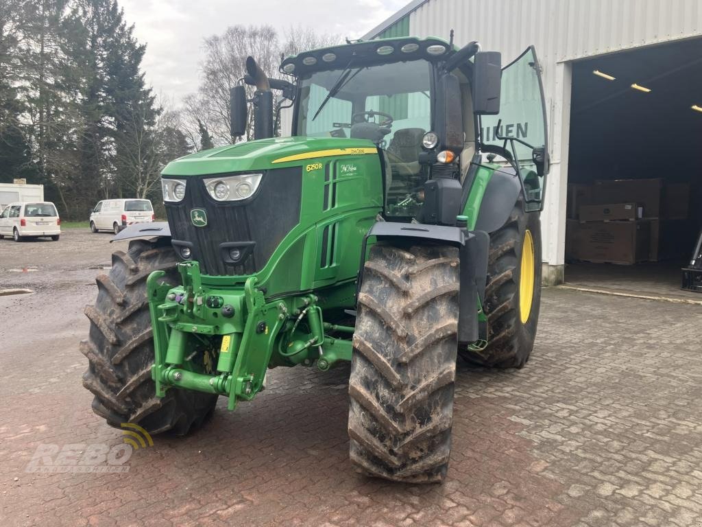 Traktor del tipo John Deere 6250R, Gebrauchtmaschine en Albersdorf (Imagen 1)