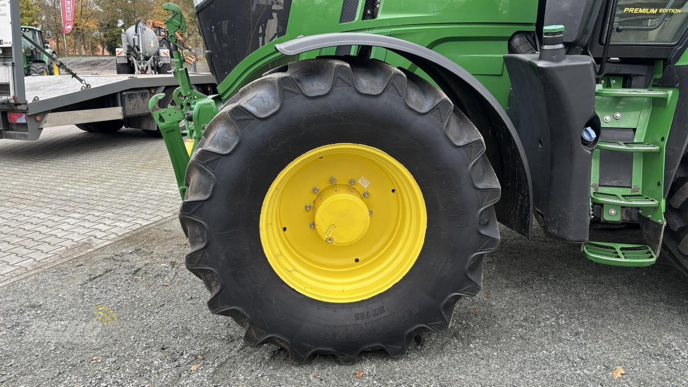 Traktor des Typs John Deere 6250R, Gebrauchtmaschine in Aurich (Bild 8)