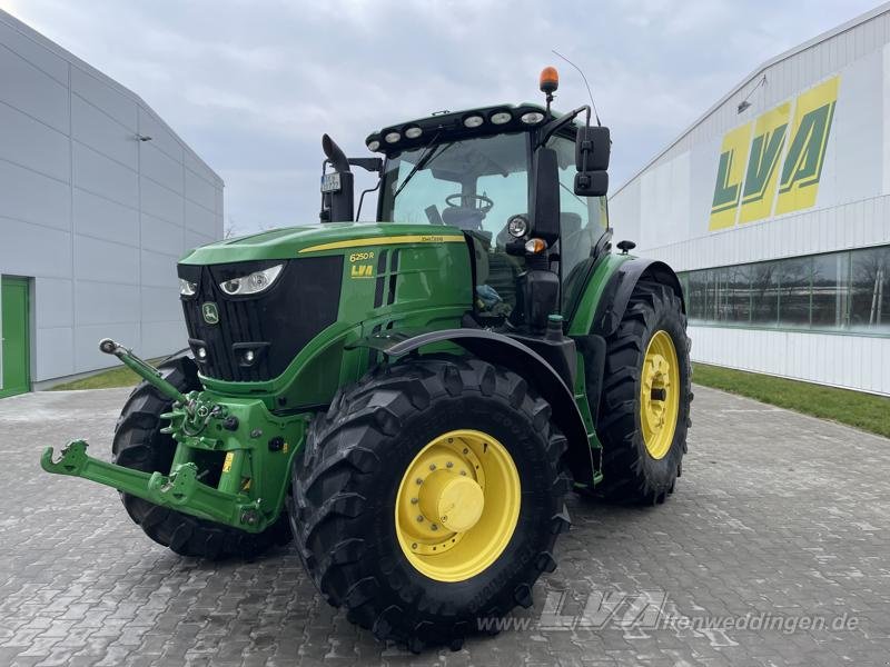 Traktor типа John Deere 6250R, Gebrauchtmaschine в Sülzetal OT Altenweddingen (Фотография 3)