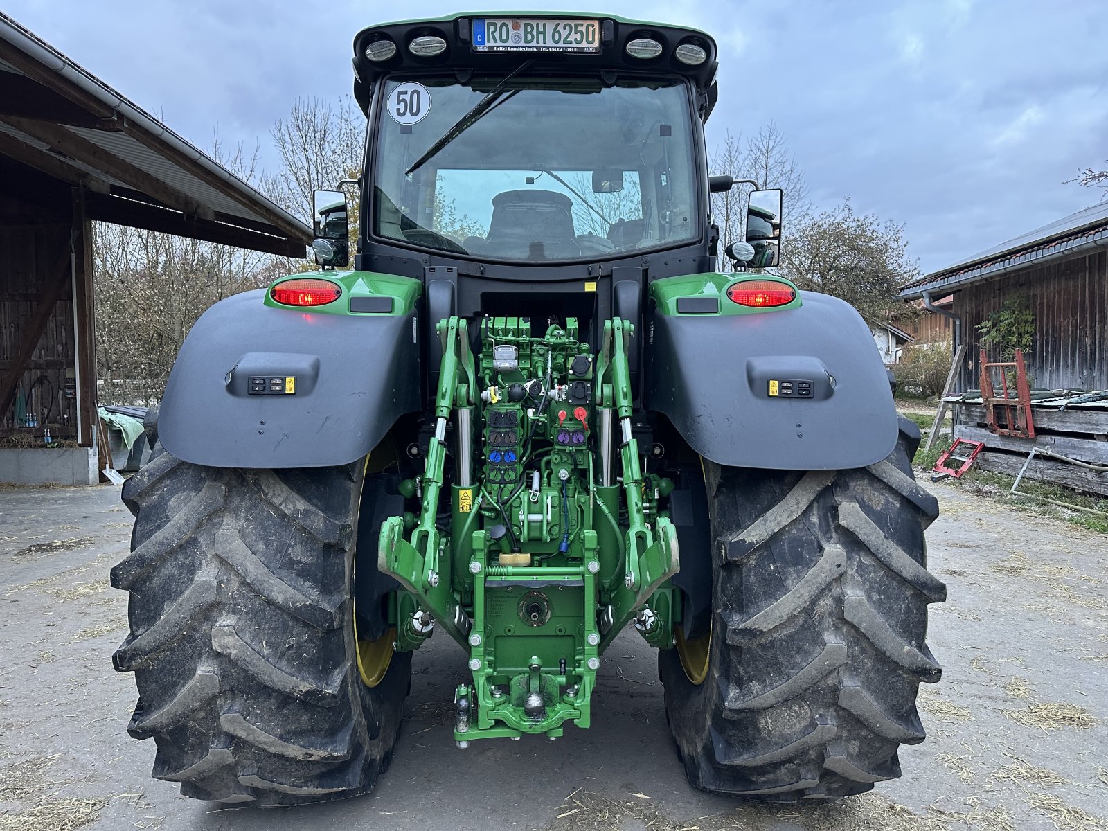 Traktor of the type John Deere 6250R, Gebrauchtmaschine in Feldkirchen - Westerham (Picture 4)