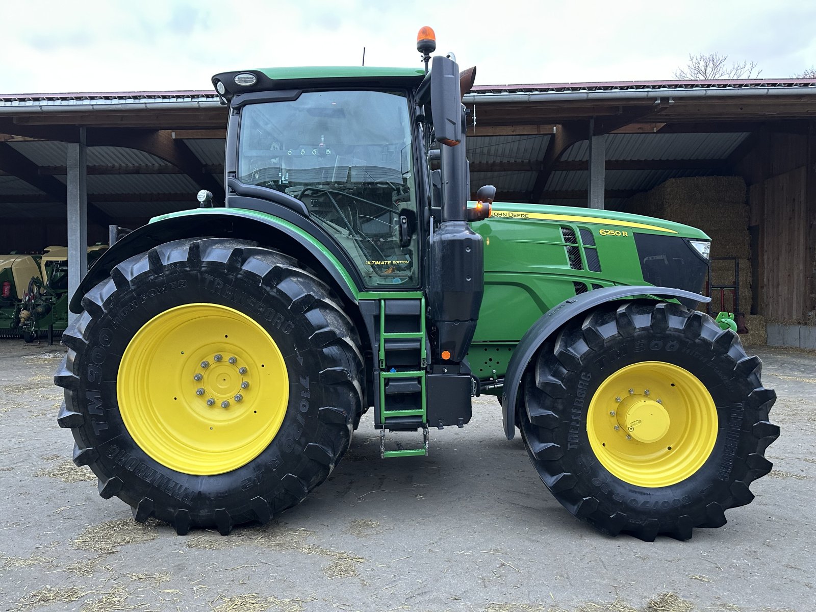 Traktor of the type John Deere 6250R, Gebrauchtmaschine in Feldkirchen - Westerham (Picture 10)