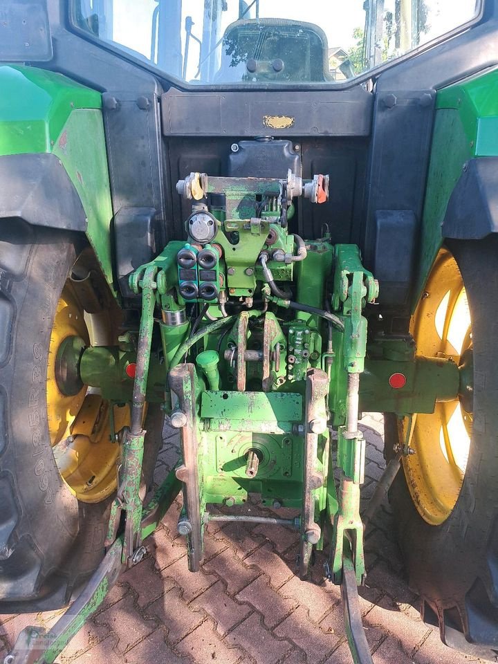 Traktor typu John Deere 6300, Gebrauchtmaschine w Bad Kötzting (Zdjęcie 4)