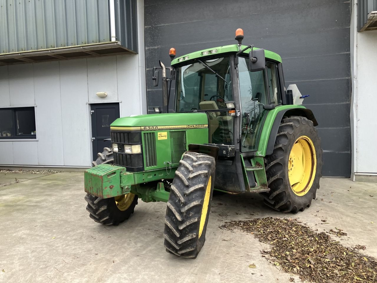 Traktor van het type John Deere 6300, Gebrauchtmaschine in St. - Jacobiparochie (Foto 1)