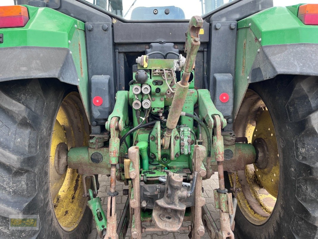 Traktor van het type John Deere 6300, Gebrauchtmaschine in Grabow (Foto 11)